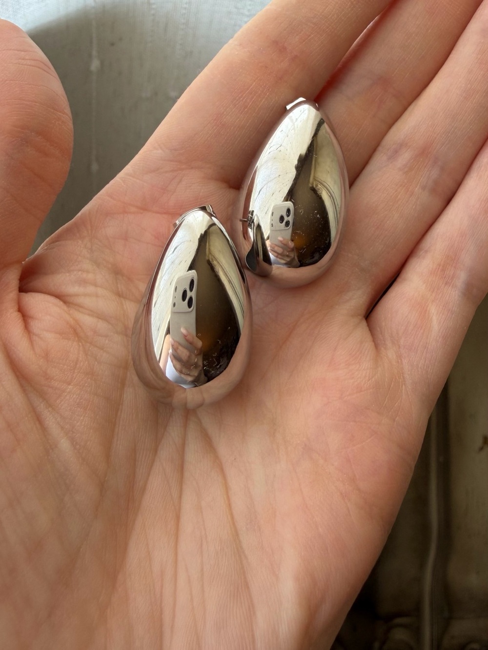 Commense Polished Silver Teardrop Clip-On Earrings